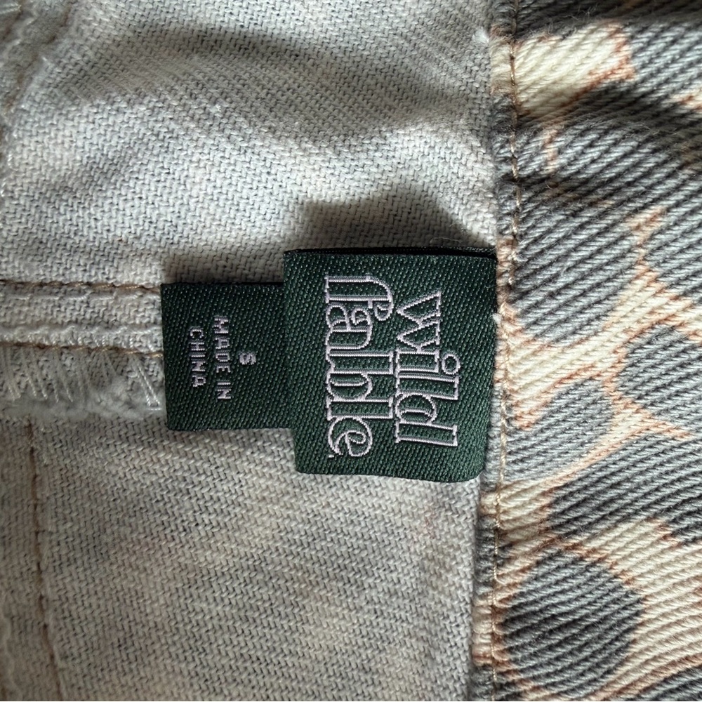 Wild Fable Geometric Pattern Pants in Gray and Cream